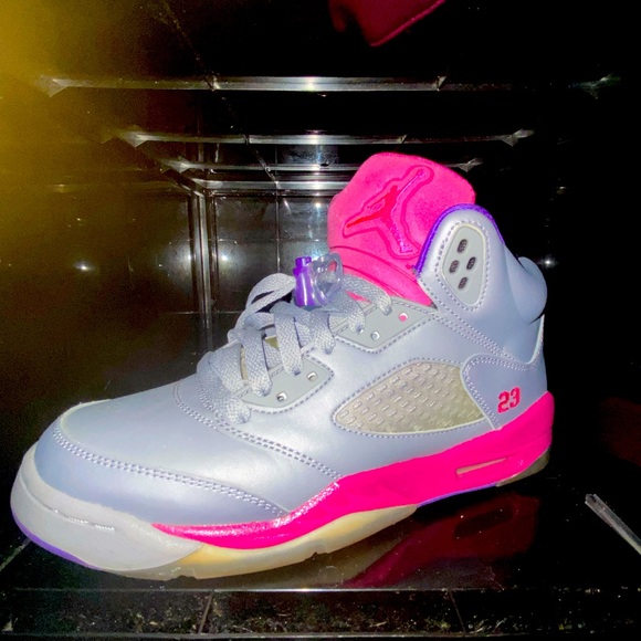 Jordan Shoes - Jordan 5 Retro
Cement Grey Pink (GS)